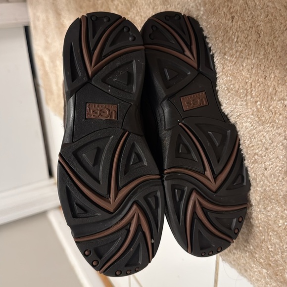 UGG Brown Shearling Boots - Picture 6 of 9